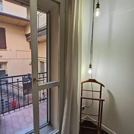 La Loggia-app. Privato In Centro