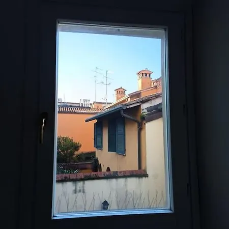דירה La Loggia-app. Privato In Centro