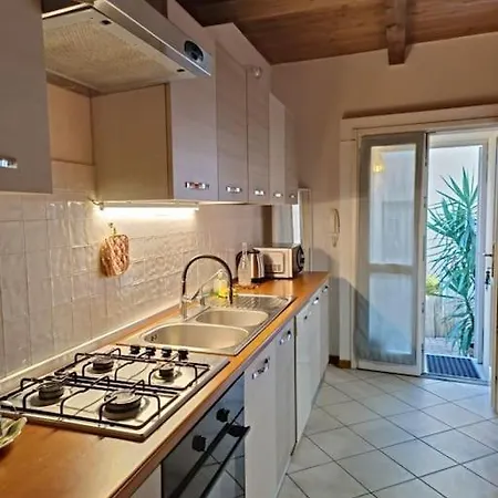 La Loggia-app. Privato In Centro *