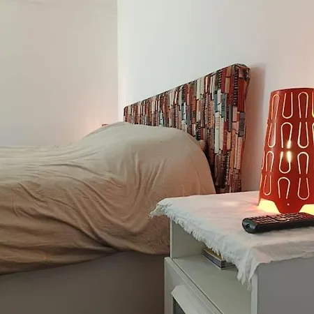 La Loggia-app. Privato In Centro *