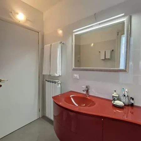 Apartman La Loggia-app. Privato In Centro